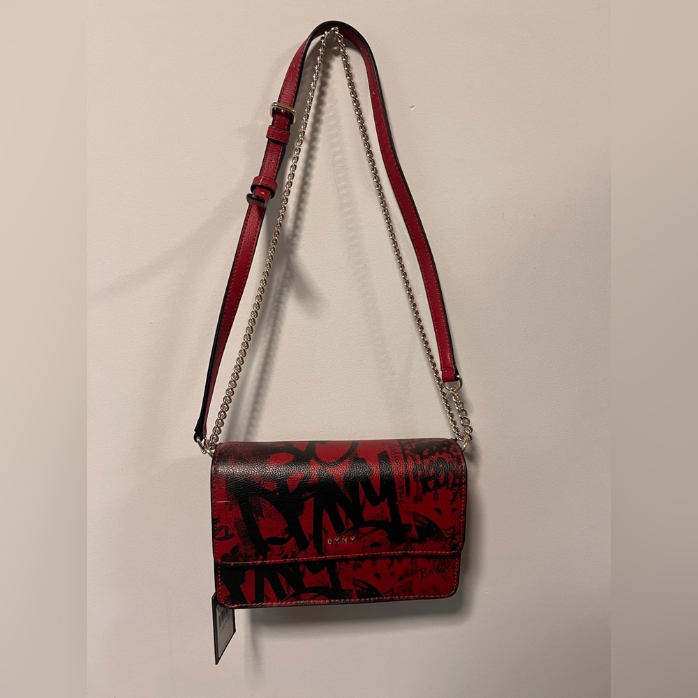BRAND NEW DKNY Bryant - SM Flap Crossbody - Limited Grafiti Addition